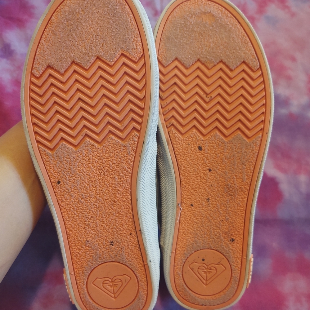 ROXY Tie Dye Canvas Sneakers: Size 6.5 - Picture 3 of 6